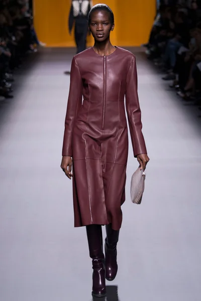 Look 25